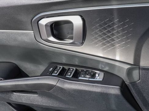 Used 2025 Kia Sorento S w/ Panoramic Sunroof Package FWD image 14