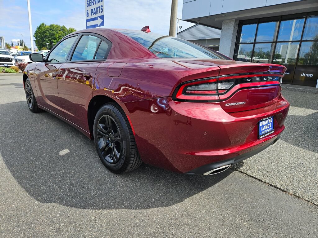 Used 2023 Dodge Charger SXT RWD image 2