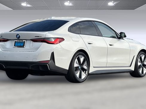 Used 2023 BMW i4 eDrive35 image 8