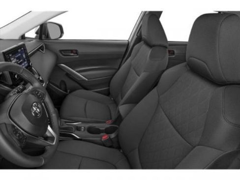 Used 2023 Toyota Corolla Cross LE w/ Moonroof Package image 12