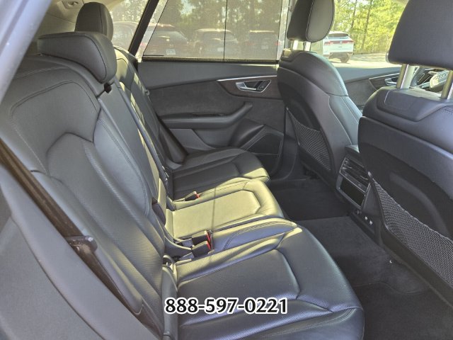 Used 2019 Audi Q8 Prestige AWD/4WD image 11