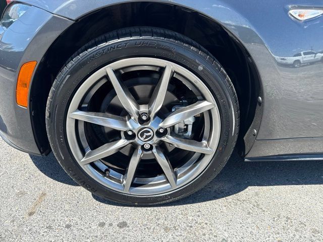 Used 2023 MAZDA MX-5 Miata Grand Touring w/ Weather Package RWD image 4