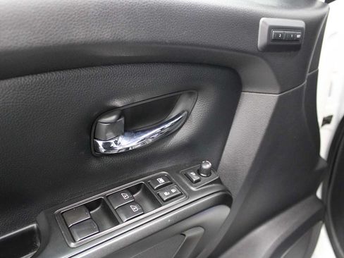 Used 2023 Nissan Titan PRO-4X w/ Pro-4x Convenience Package AWD/4WD image 16