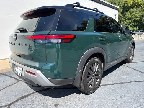 Used 2022 Nissan Pathfinder SL w/ SL Premium Package FWD image 8