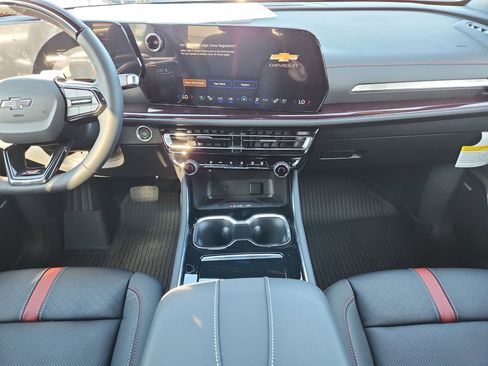 New 2026 Chevrolet Traverse RS image 14