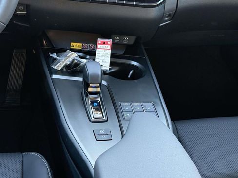 Used 2025 Lexus UX 300h AWD image 13