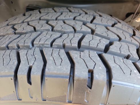 Used 2021 Jeep Gladiator Sport image 27