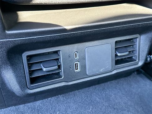 Certified 2024 Chevrolet Silverado 1500 Custom image 23