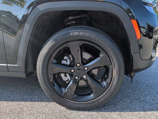 Certified 2023 Jeep Grand Cherokee Altitude AWD/4WD image 10