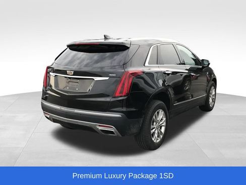 Used 2020 Cadillac XT5 Premium Luxury AWD/4WD image 2