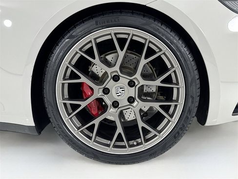 Used 2024 Porsche 911 Carrera S image 31