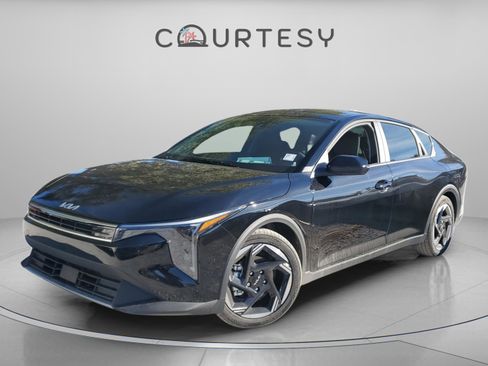 New 2025 Kia K4 EX FWD image 1
