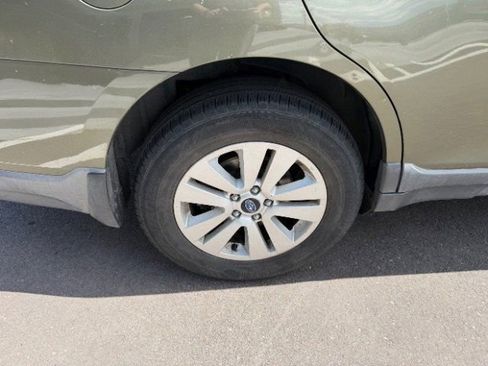 Used 2015 Subaru Outback 2.5i Premium w/ Popular Package #3 AWD/4WD image 17