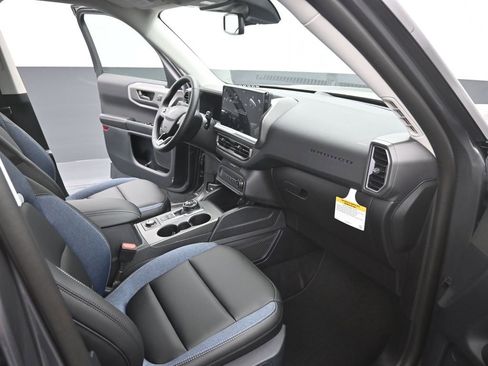 New 2025 Ford Bronco Sport Outer Banks image 24