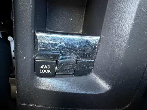 Used 2014 Jeep Compass Latitude AWD/4WD image 45