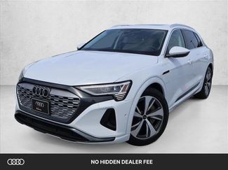 Used 2024 Audi Q8 e-tron Premium Plus w/ Premium Plus Package AWD/4WD video 1