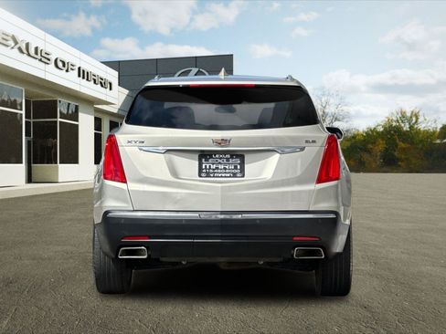 Used 2017 Cadillac XT5 Premium Luxury w/ Driver Assist Package FWD image 9