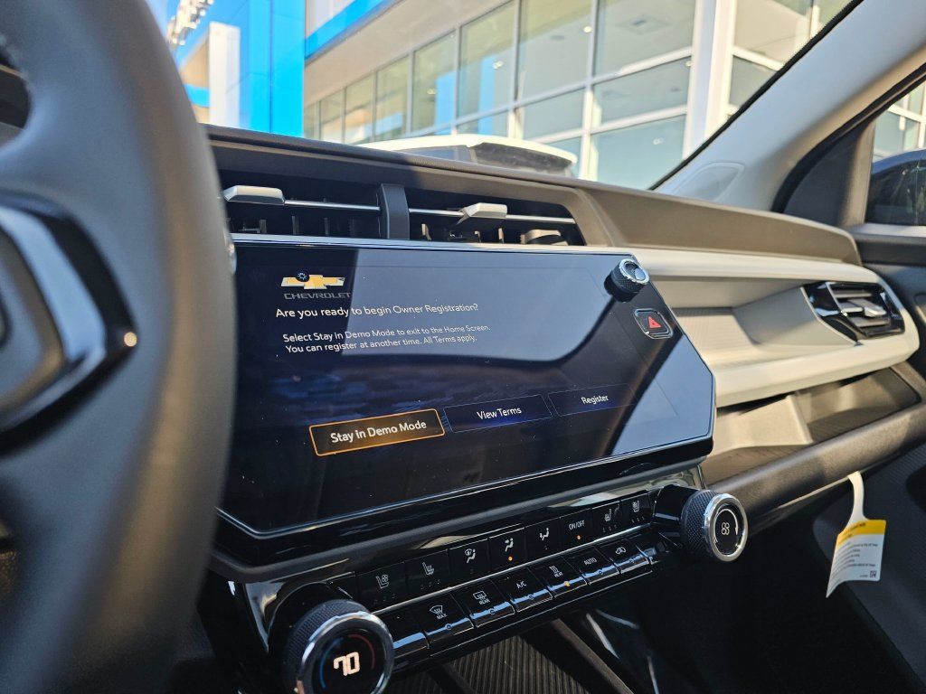 New 2027 Chevrolet Bolt RS w/ Technology Package FWD image 27
