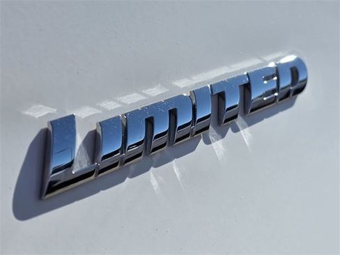 Used 2024 Toyota Tundra Limited image 7