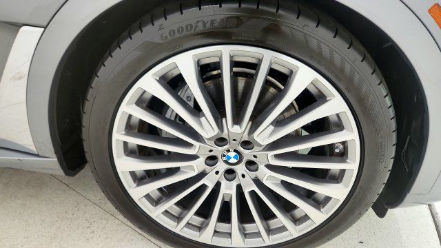 Used 2024 BMW X7 xDrive40i w/ Premium Package AWD/4WD image 80