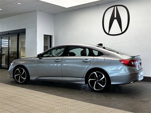Used 2022 Honda Accord Sport image 4