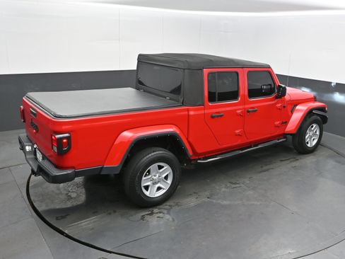 Used 2022 Jeep Gladiator Sport image 34