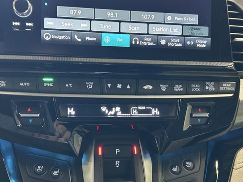 Certified 2025 Honda Odyssey Elite image 26