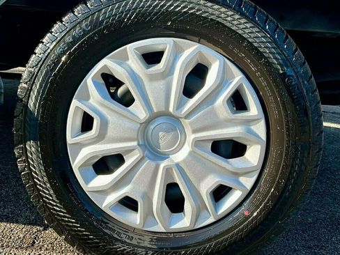 Used 2024 Ford Transit 250 Low Roof w/ Exterior Upgrade Package image 21