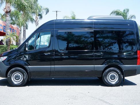 Used 2019 Mercedes-Benz Sprinter 2500 w/ Acoustic Package image 5