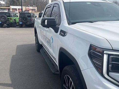 Used 2025 GMC Sierra 1500 AT4 w/ AT4 Premium Package image 3