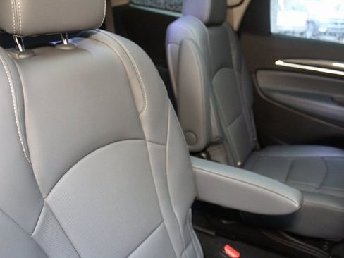 Used 2021 Buick Enclave Essence w/ Sun And Navigation Package image 13