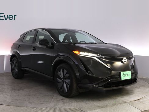 Used 2023 Nissan Ariya FWD image 13