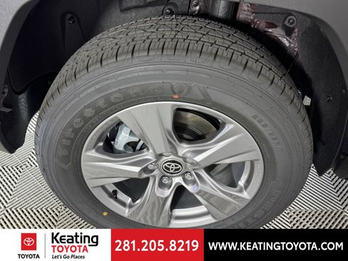 New 2025 Toyota RAV4 LE image 15