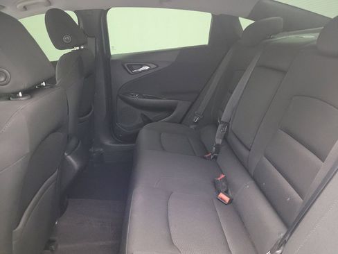 Used 2018 Chevrolet Malibu LS FWD image 18