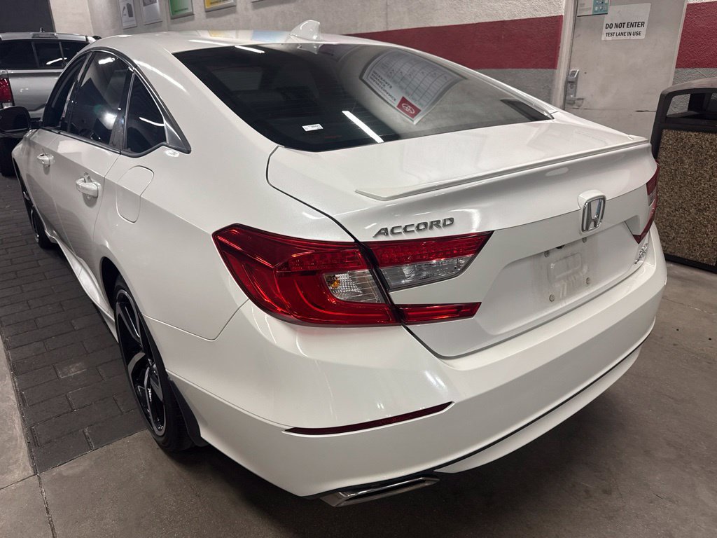 Used 2019 Honda Accord Sport image 4
