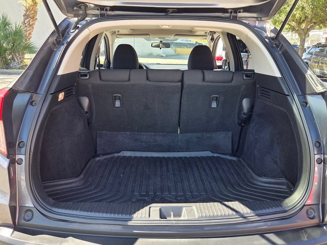 Used 2017 Honda HR-V EX image 11