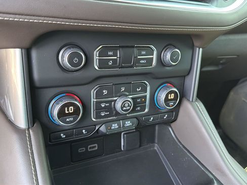 Used 2023 Chevrolet Tahoe Z71 AWD/4WD image 27