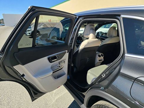 New 2026 Mercedes-Benz GLC 350e 4MATIC image 17
