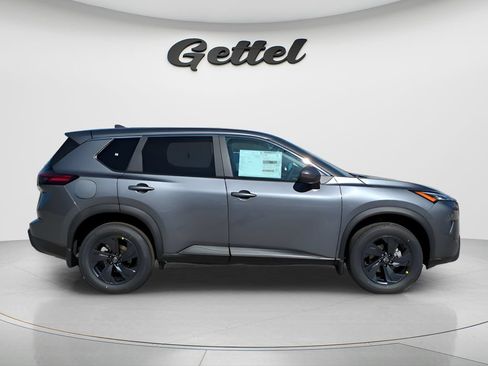 Certified 2026 Nissan Rogue SV FWD image 4