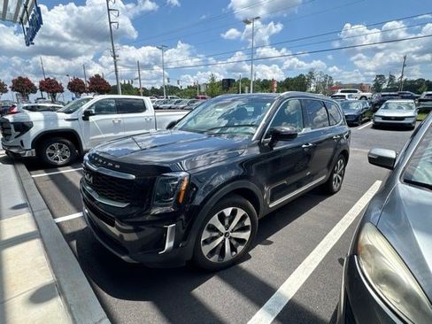 Used 2022 Kia Telluride S AWD/4WD image 3