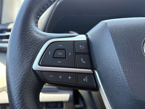 Certified 2022 Toyota Sienna XLE FWD image 26