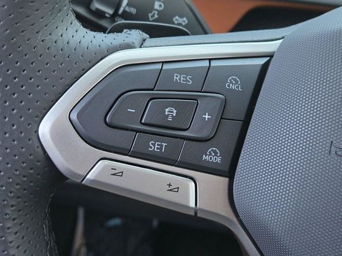 Used 2026 Volkswagen Tiguan SEL R-Line AWD/4WD image 27