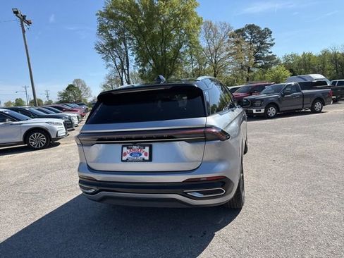 Used 2025 Lincoln Nautilus Reserve AWD/4WD image 20