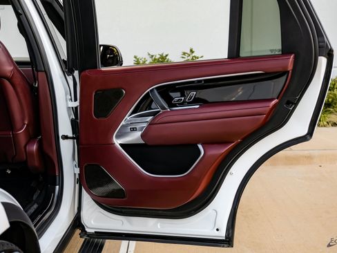 Used 2023 Land Rover Range Rover Long Wheelbase Autobiography image 89