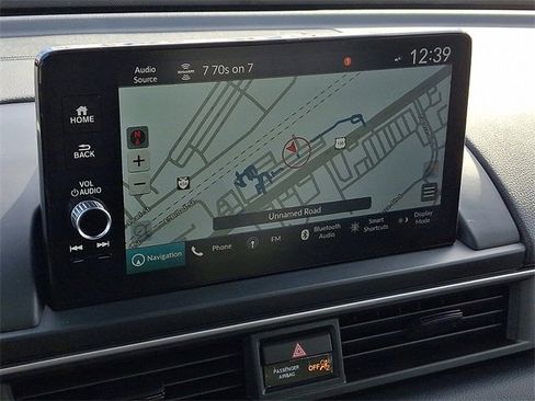 Certified 2025 Honda Pilot Black Edition image 18