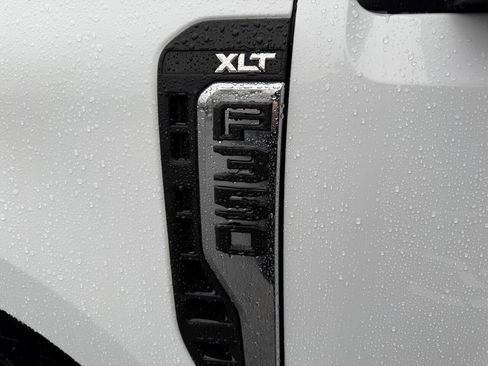 Used 2024 Ford F350 XLT image 11