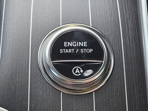 Certified 2025 Mercedes-Benz GLC 300 4MATIC image 22