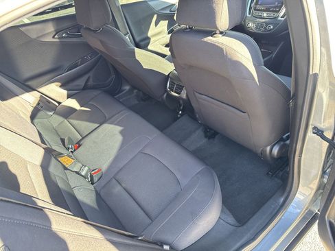 Used 2024 Chevrolet Malibu LT image 31