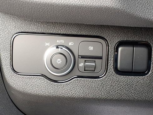 New 2025 Mercedes-Benz Sprinter 2500 image 13