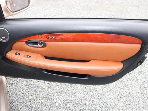 Used 2003 Lexus SC 430 Base 2dr Convertible image 19